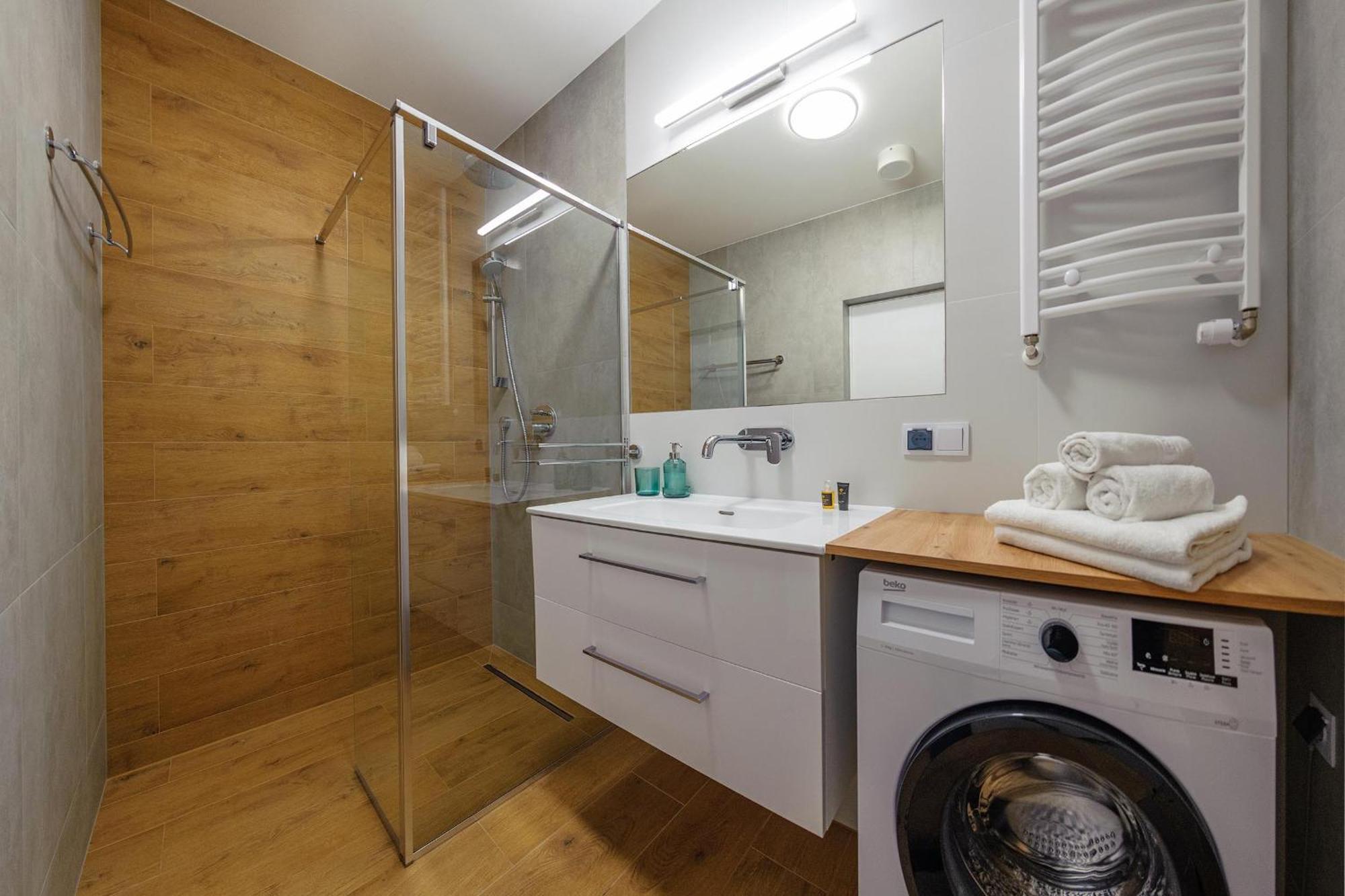 White A319 - Perlowa Przystan-holiday Apartment