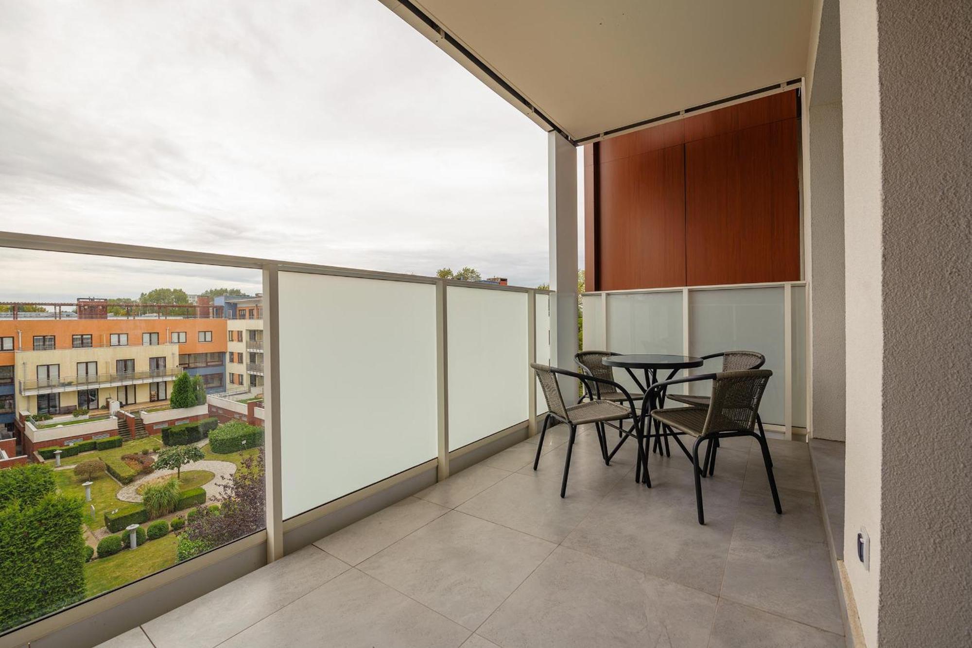 White A319 - Perlowa Przystan-holiday Apartment